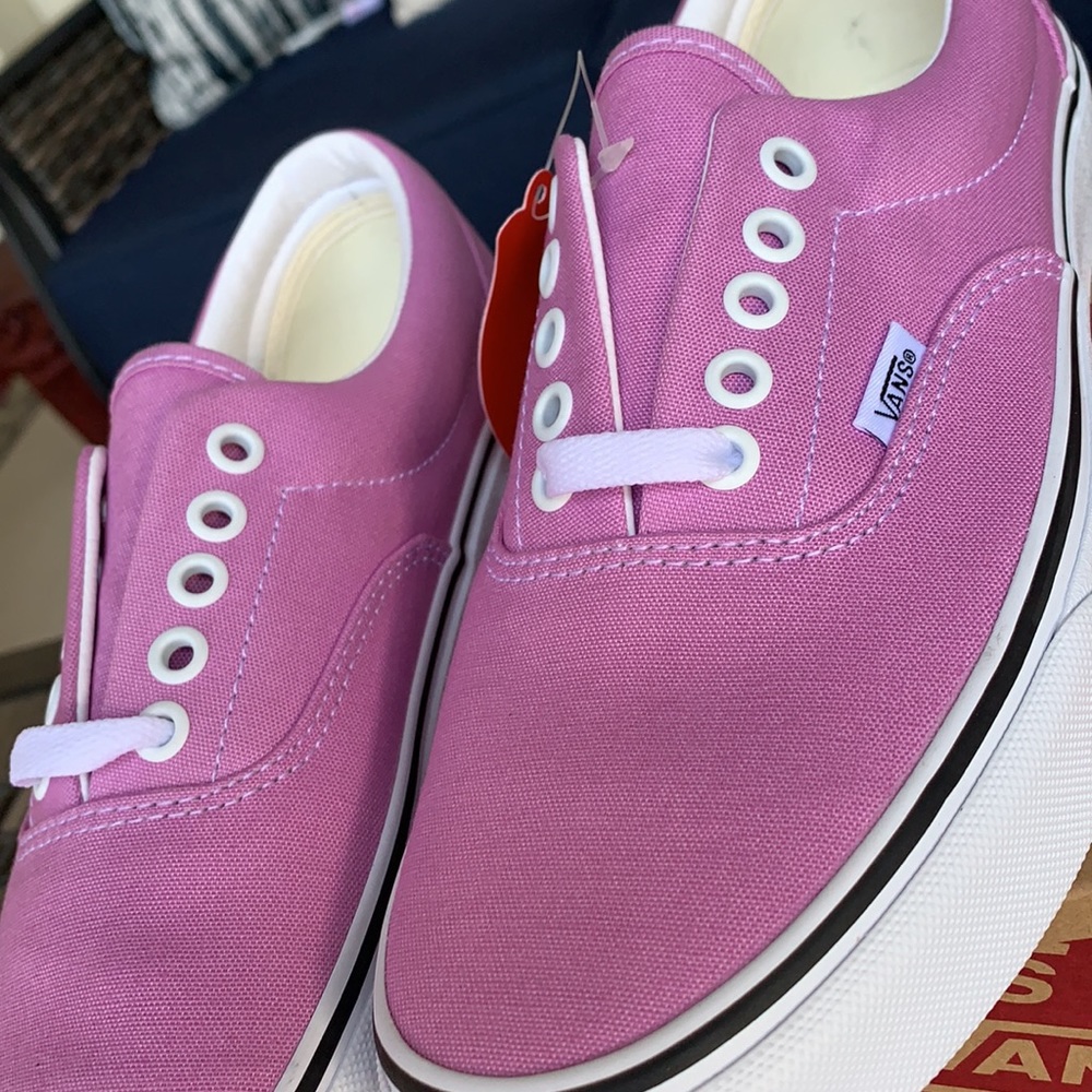 VANS WMNS ERA ORCHID/TRUE WHITE Sneakers - Picture 14 of 16